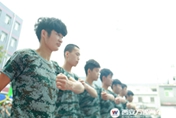 軍訓(xùn)進(jìn)行時  堅持“三教三訓(xùn)”培育綜合人才