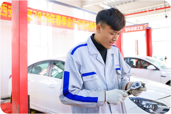 【華商網】行業跨度如此之大 他為何決然選擇汽修