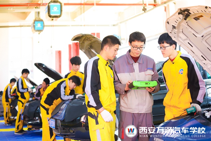 哪所院校是初中畢業生學技術的最好選擇？