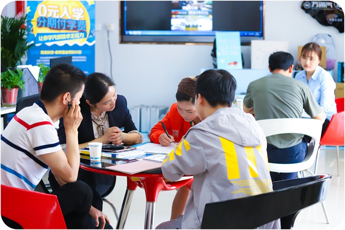 西安萬通2019年夏秋季校企定制班預(yù)報(bào)名火熱開啟