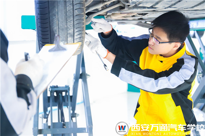 汽車時代，最適合初高中生學習的專業