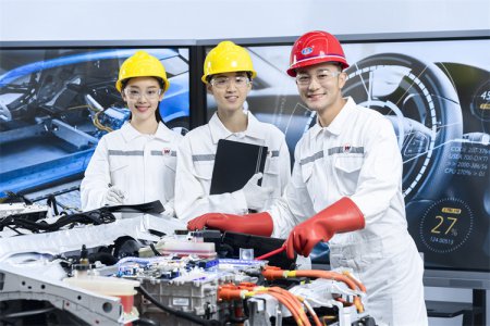 8月汽車銷量出爐，新能源汽車新車銷量市場占有率達(dá)32.8%！